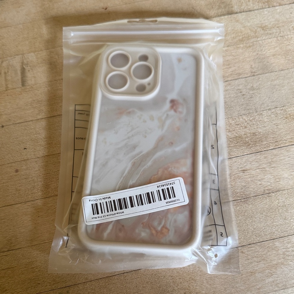 Marble Pattern Phone Case - Cream and White